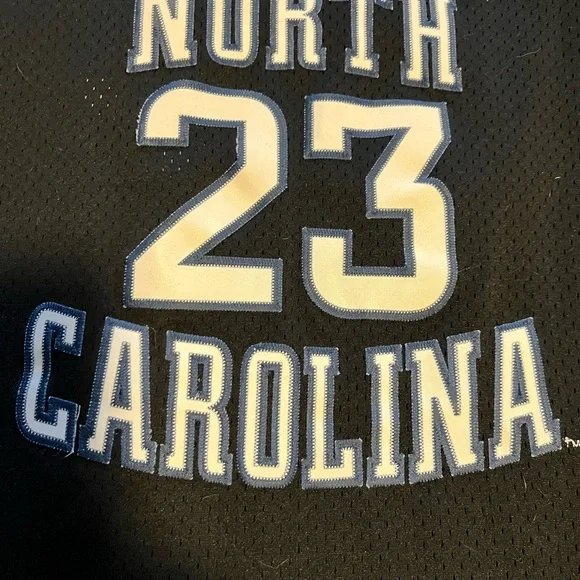 COPY - Michael Jordan UNC Jersey - Picture 10 of 11